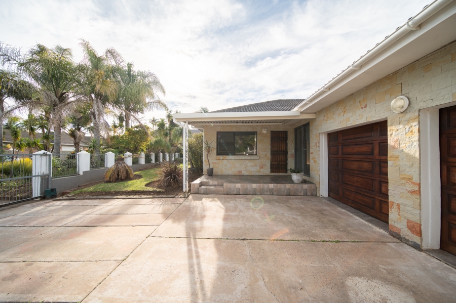 4 Bedroom Property for Sale in Dorchester Heights Eastern Cape
